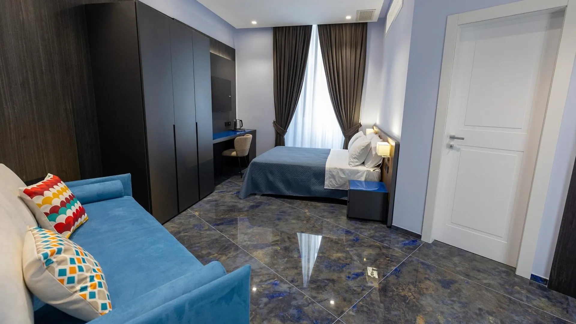 Boutique House Palla & Partner'S Naples Italy
