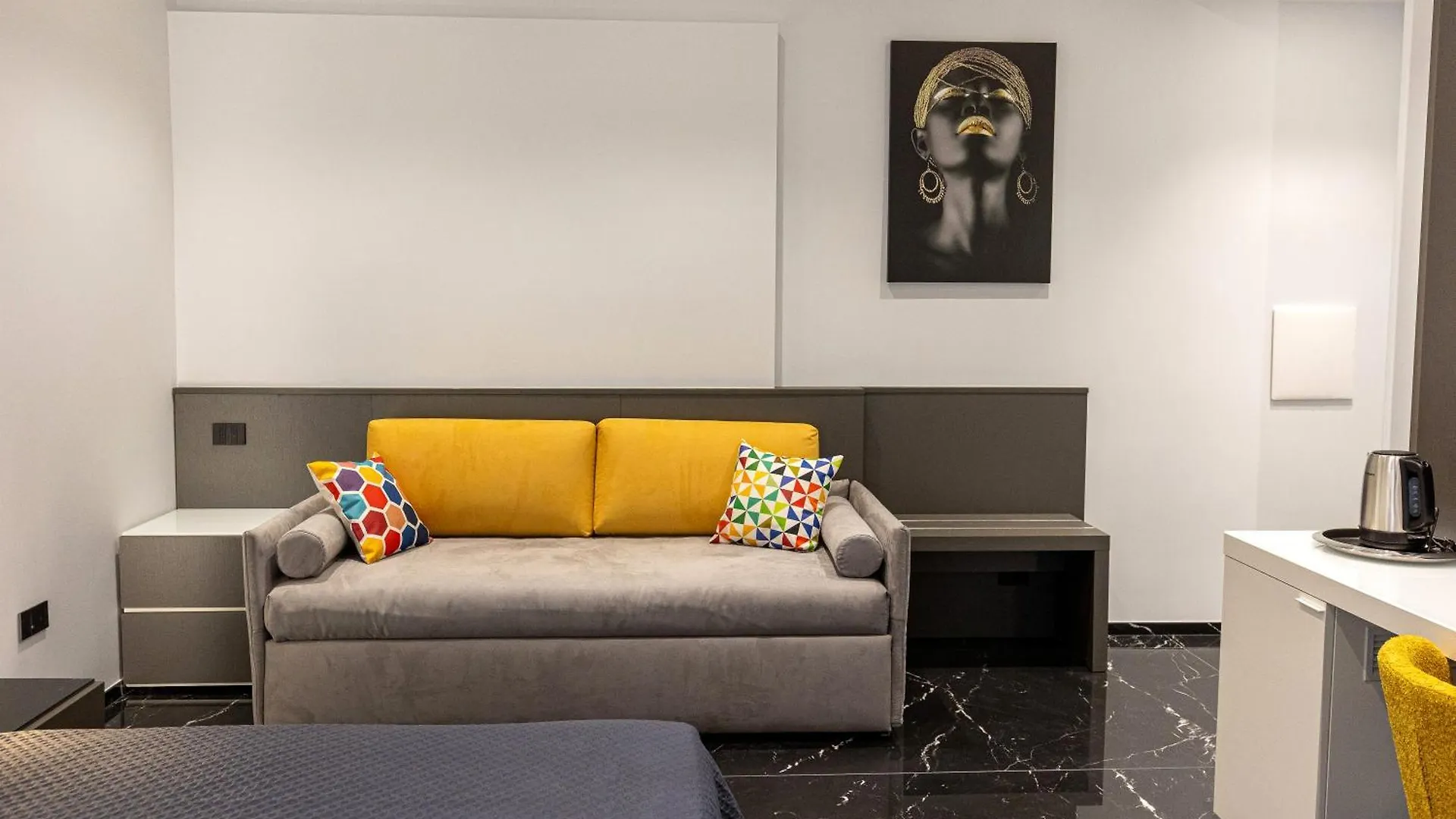 Boutique House Palla & Partner'S Naples 4*,